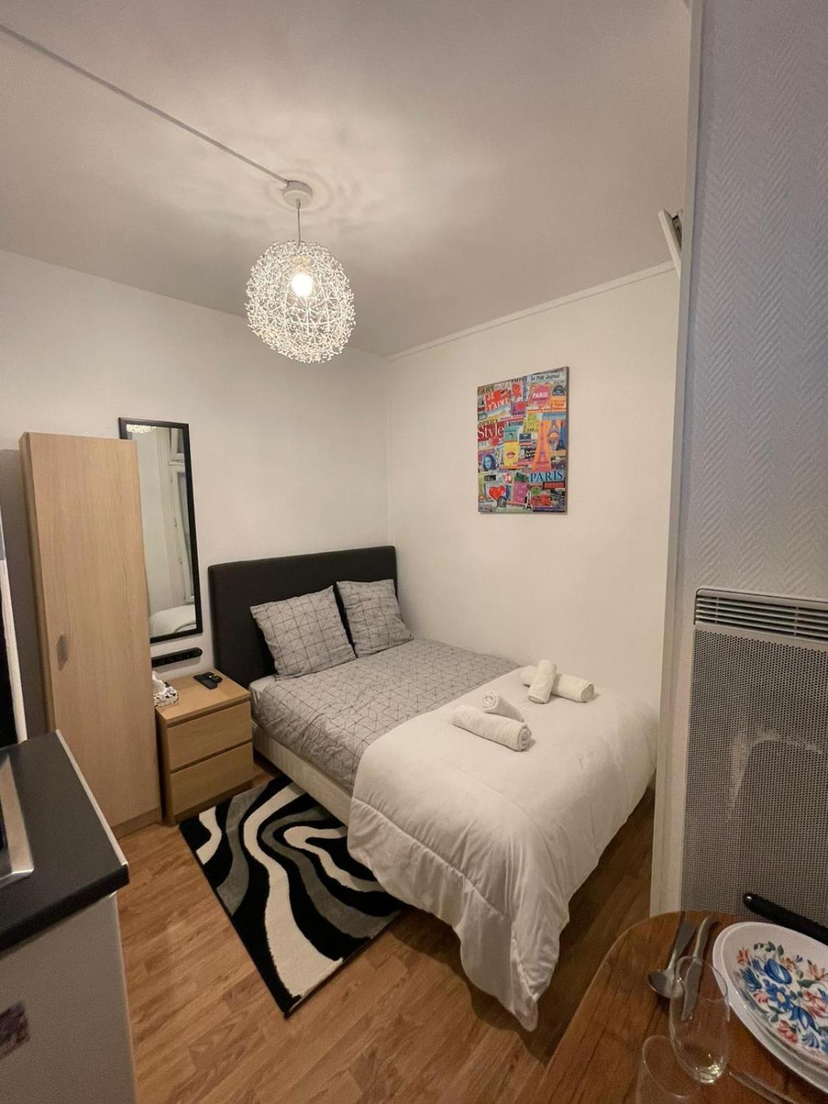 Dame De Fer Apartment Parijs Buitenkant foto